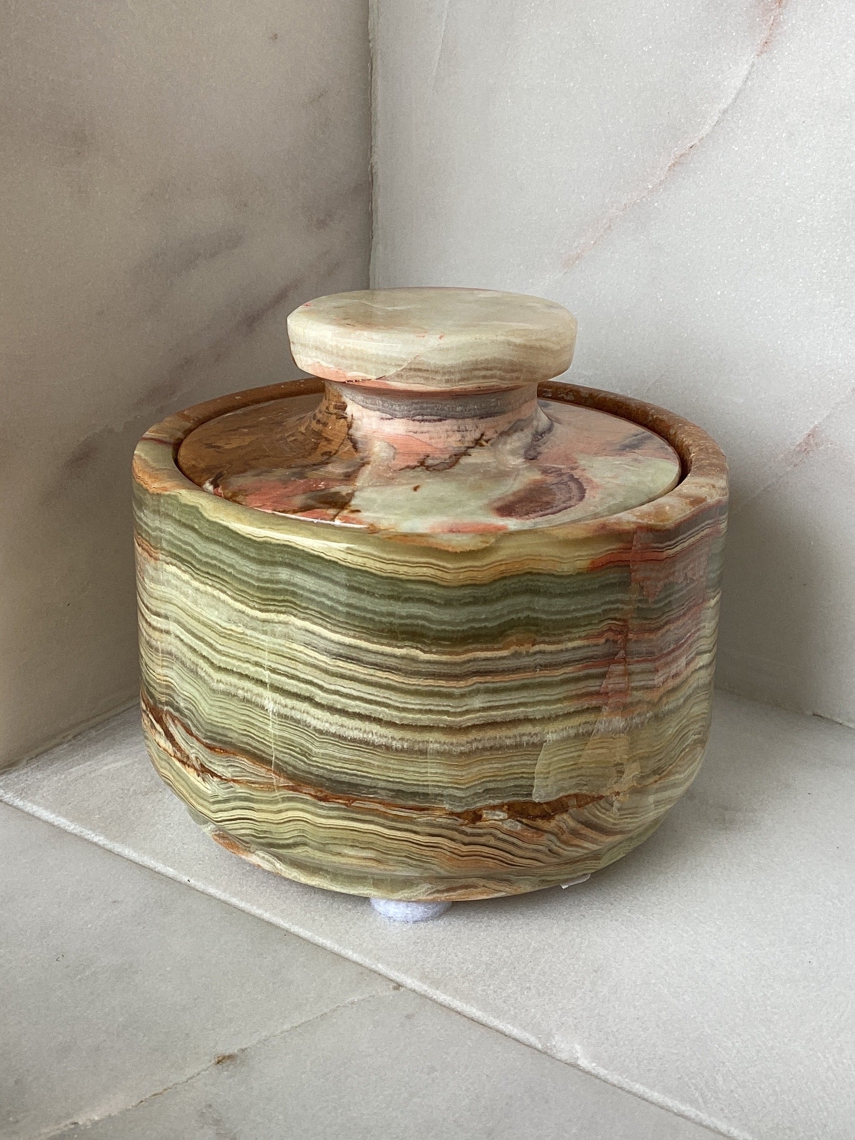 Recipiente de Ónix Verde con Tapa