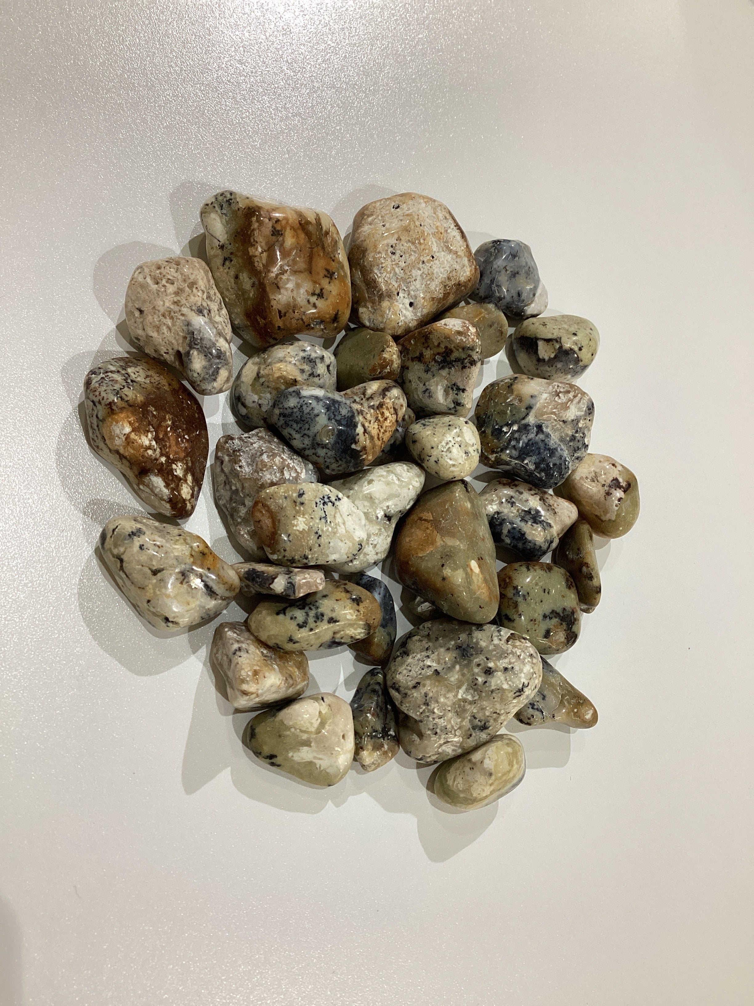 Ópalo Dendrítico Rodado 1.5-4.5 cm, Piedra de Patrones Únicos .25 kg