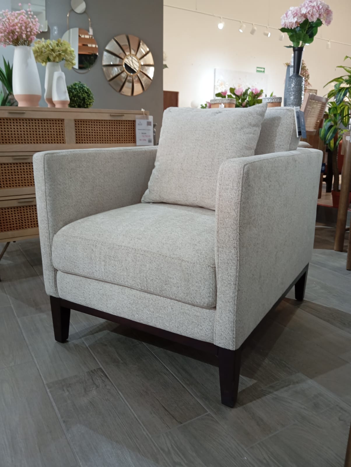 Sillón EWEN / Edgemere Oyster