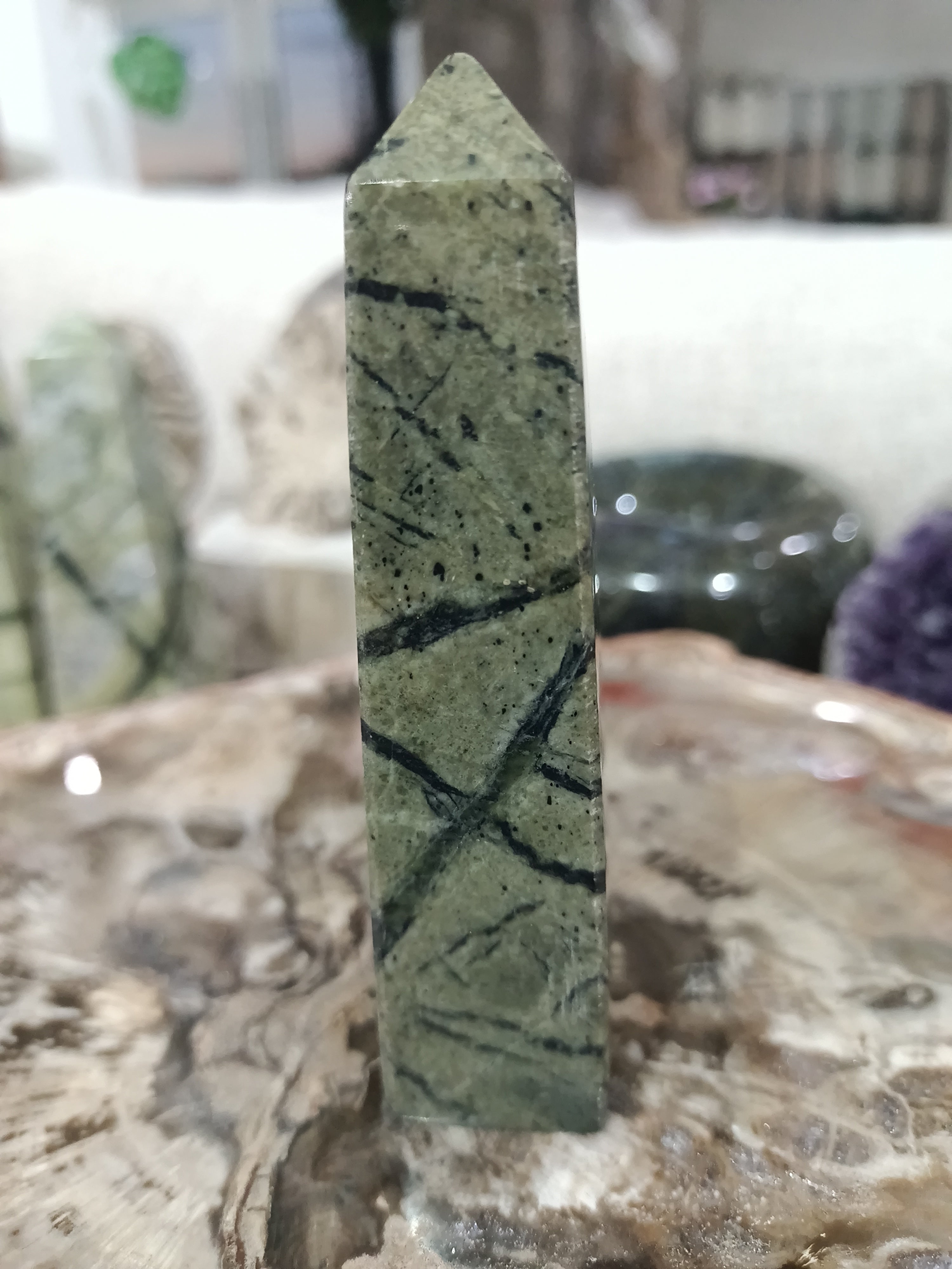 Jade dragi, Torre