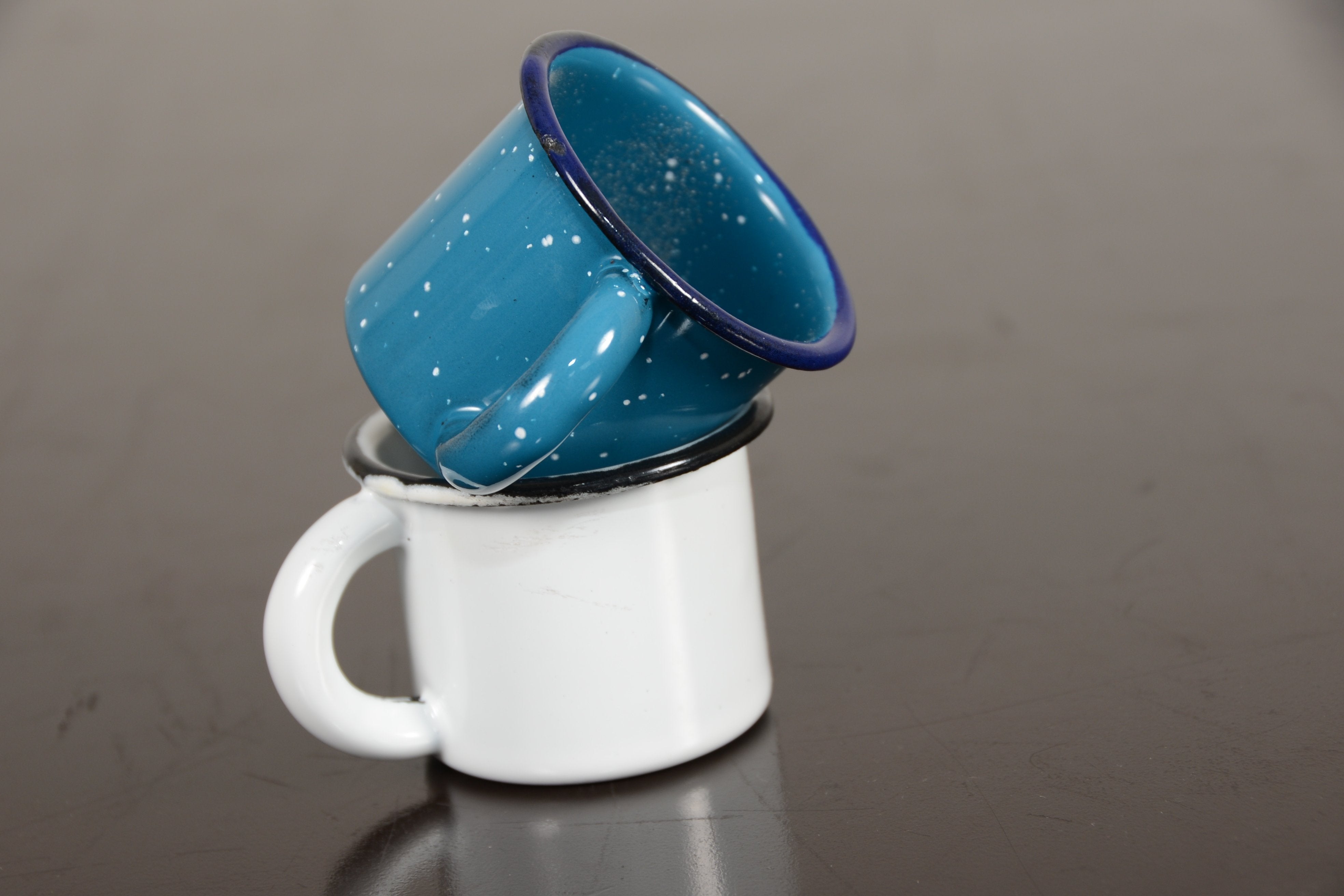 Pocillo No. 5 Blanco Filo Negro Baro Industrial CPO5-BN 746169040555