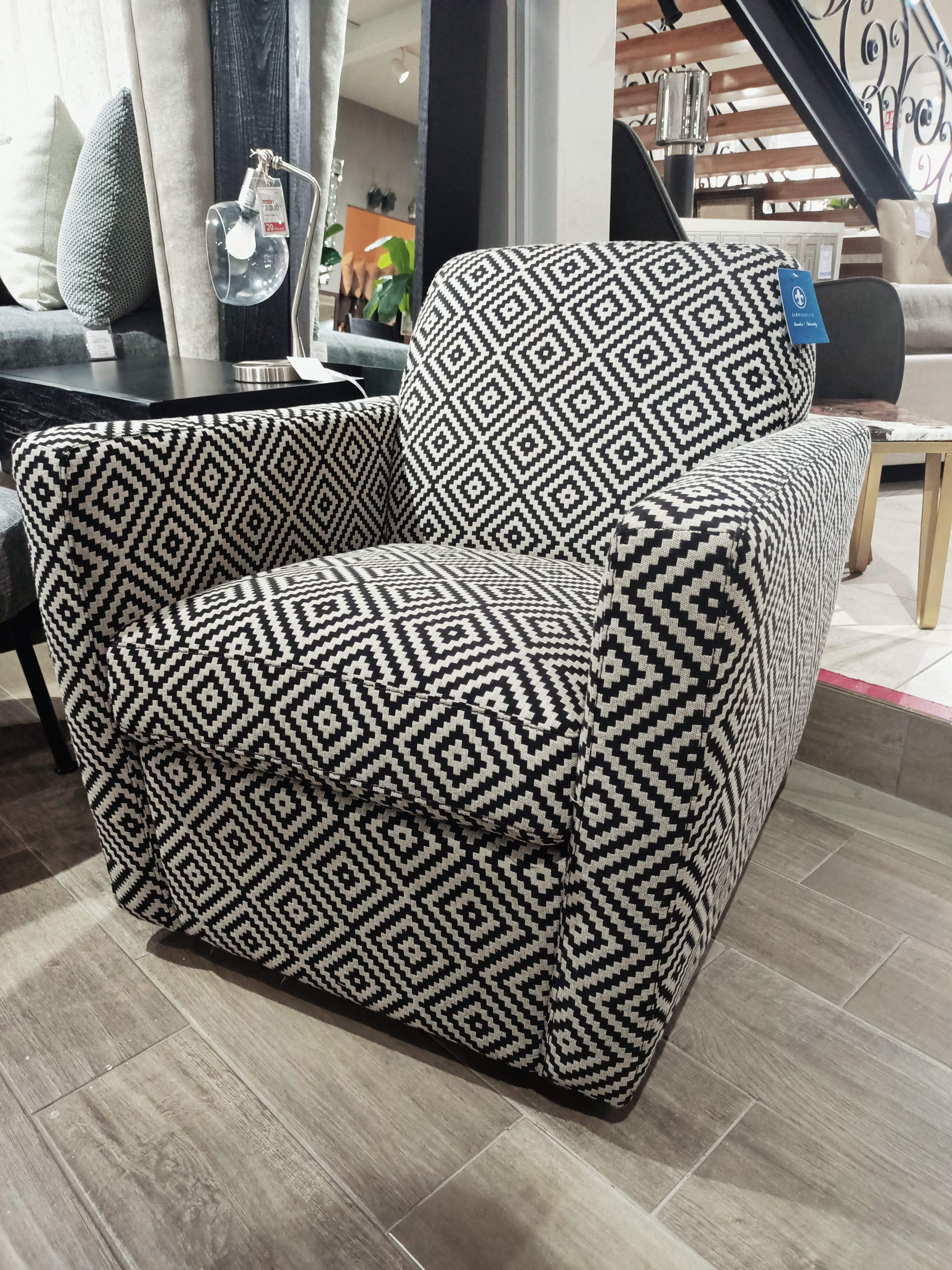 Sillón giratorio ELLIS