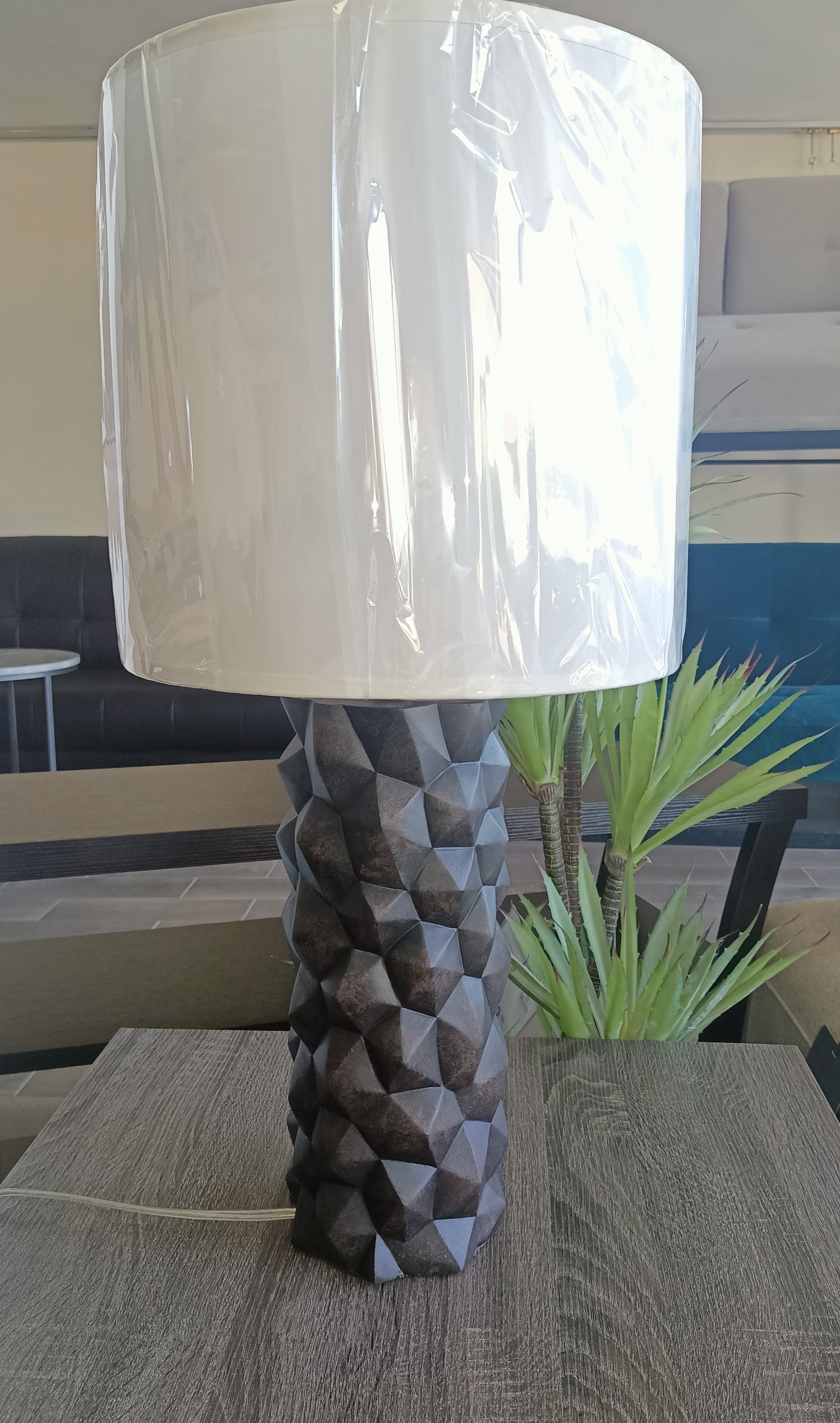 LÁMPARA DE MESA Geometría
