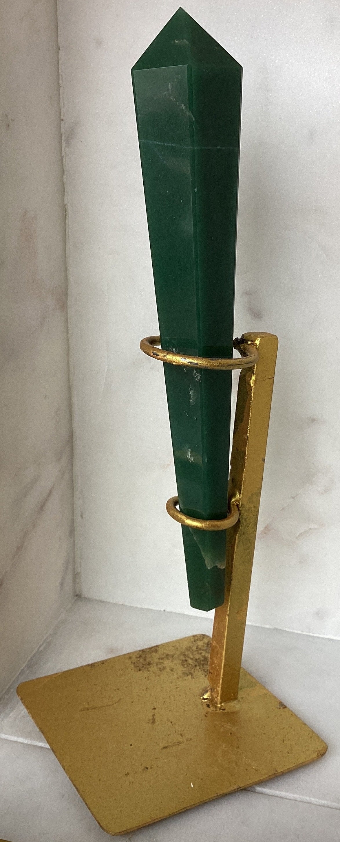 Cuarzo Verde en Base Dorada 6.5-8"