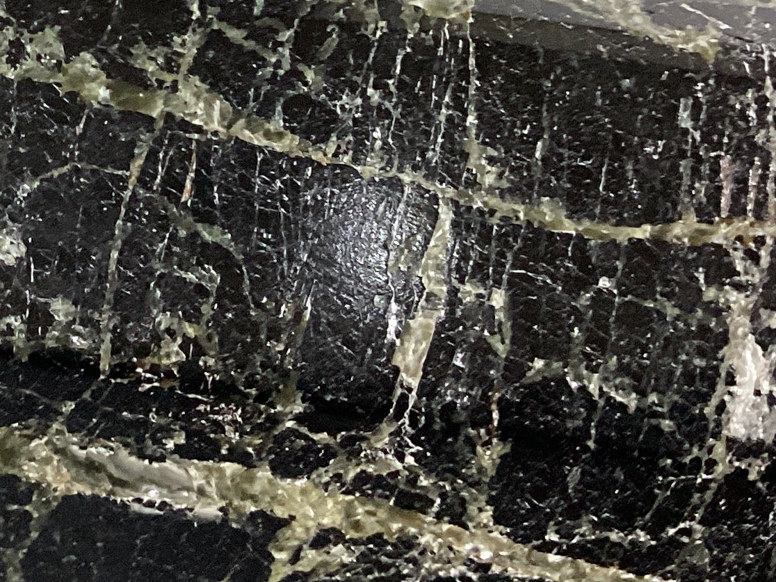Obelisco de Turmalina Negra con Mica c/u