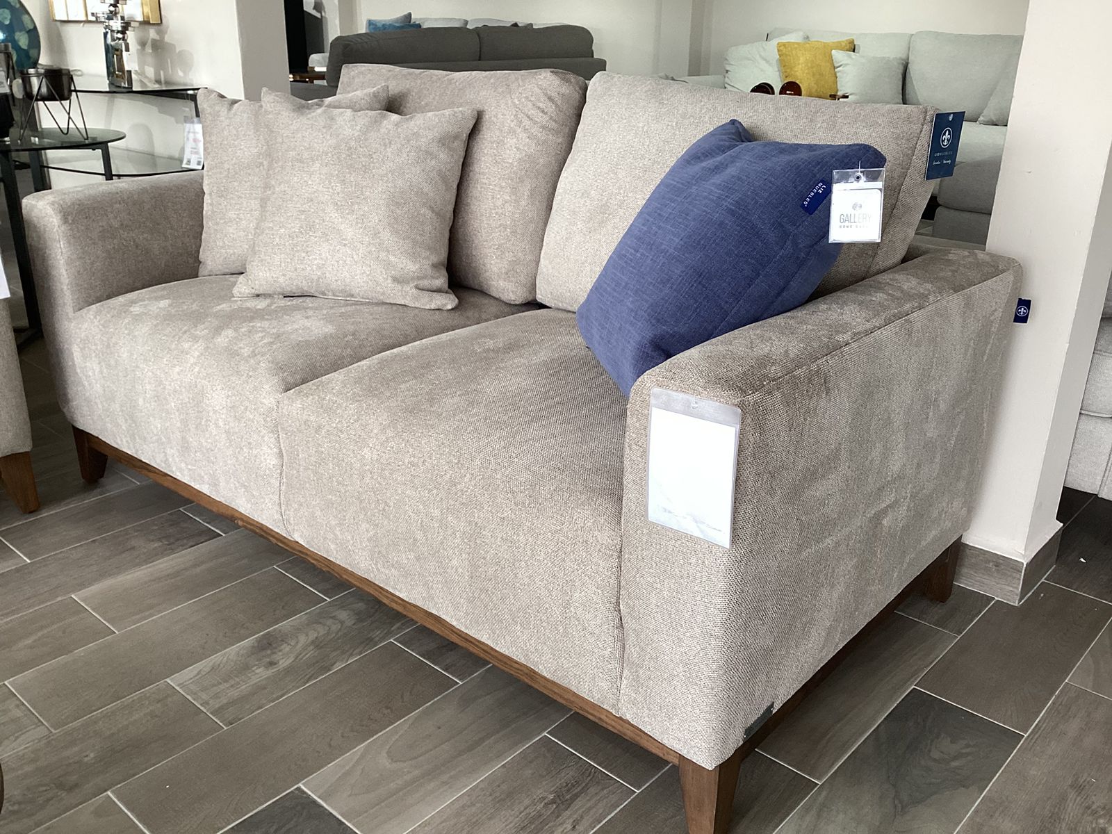 Loveseat ODESA, calixto sand