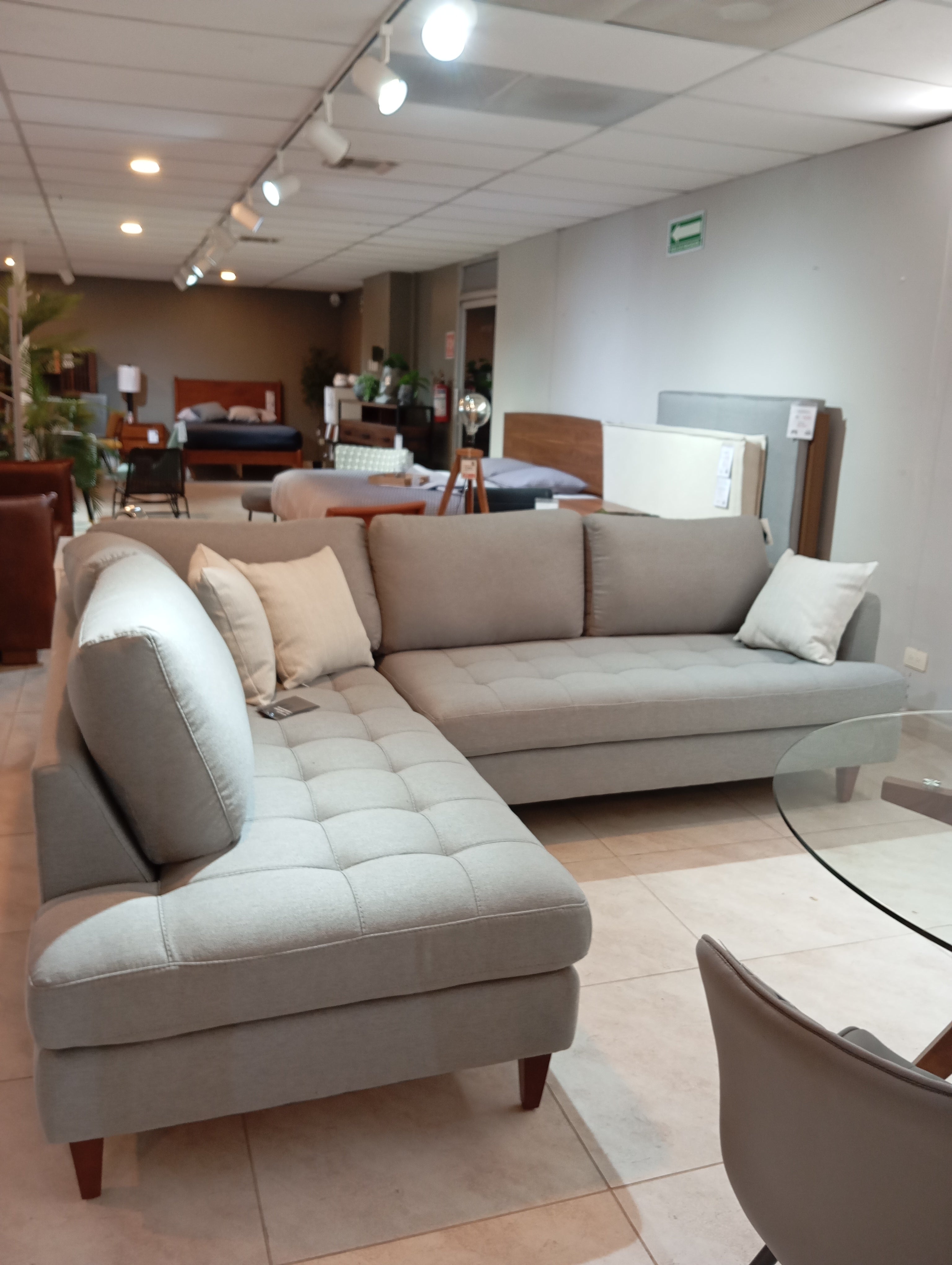 Sala Seccional PIETRO 2 pzs Chaise Izquierdo Link gris