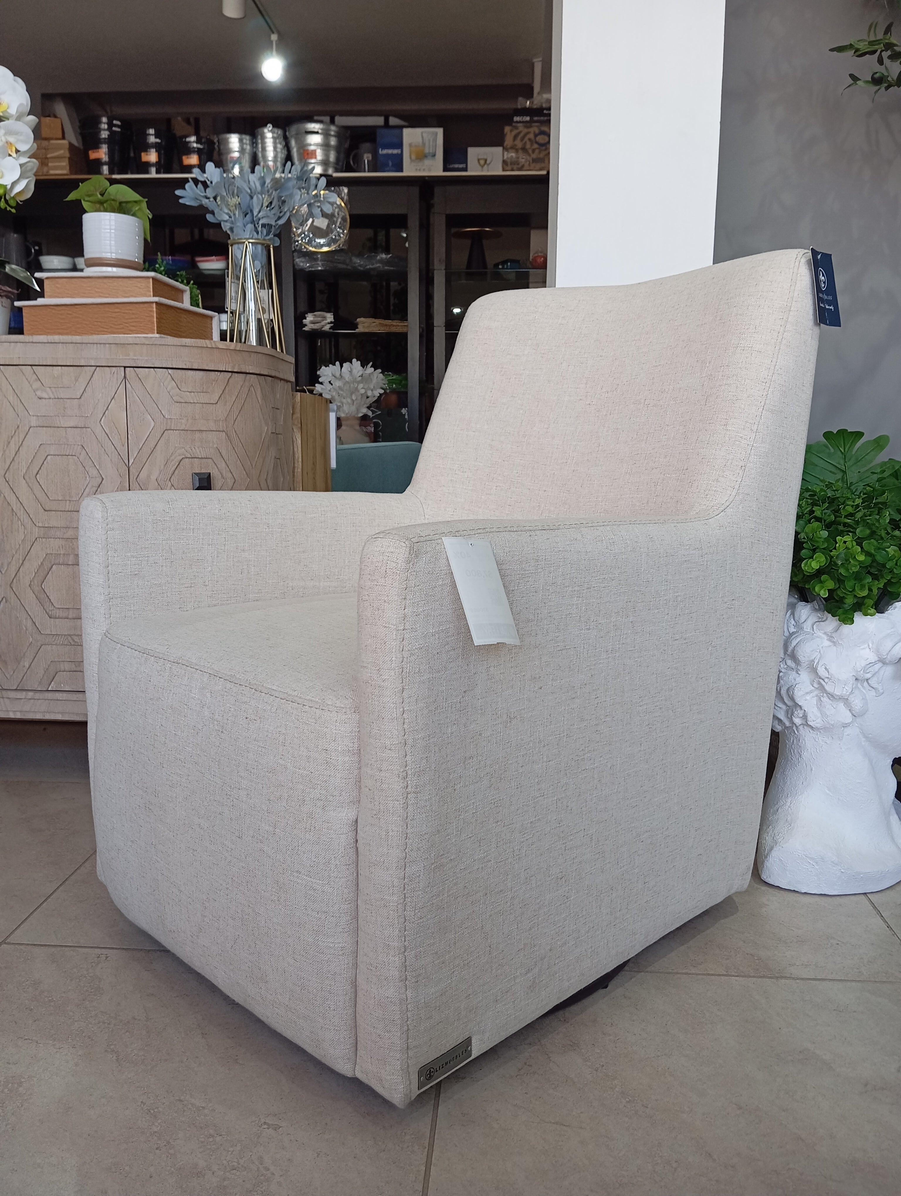 Sillón giratorio WILTON / Panama Beige